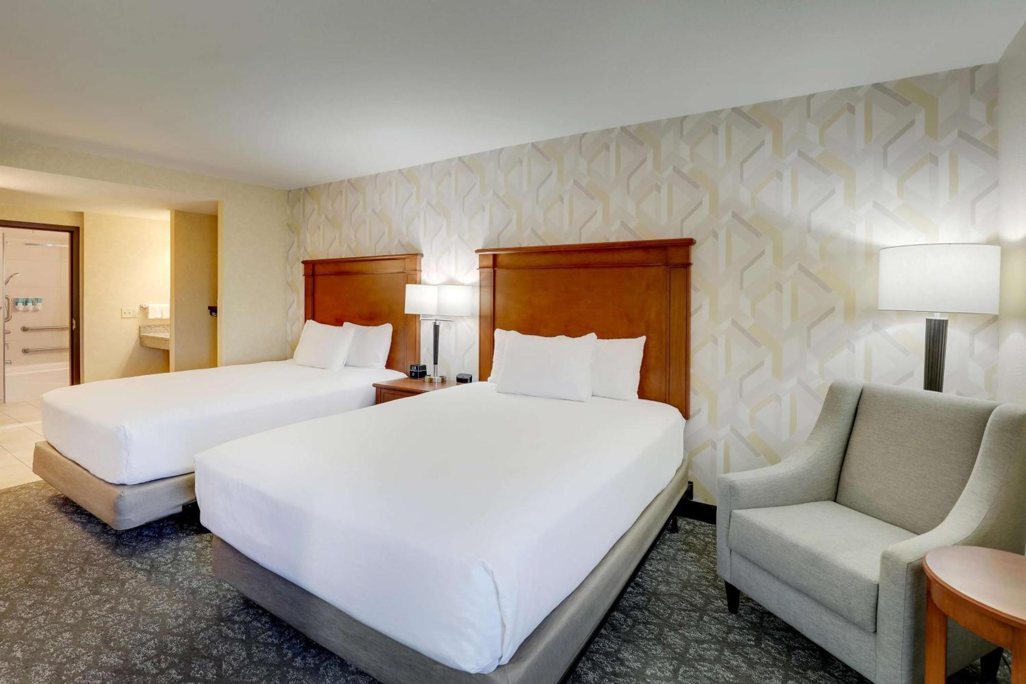 Drury Inn & Suites Charlotte University Place Zewnętrze zdjęcie