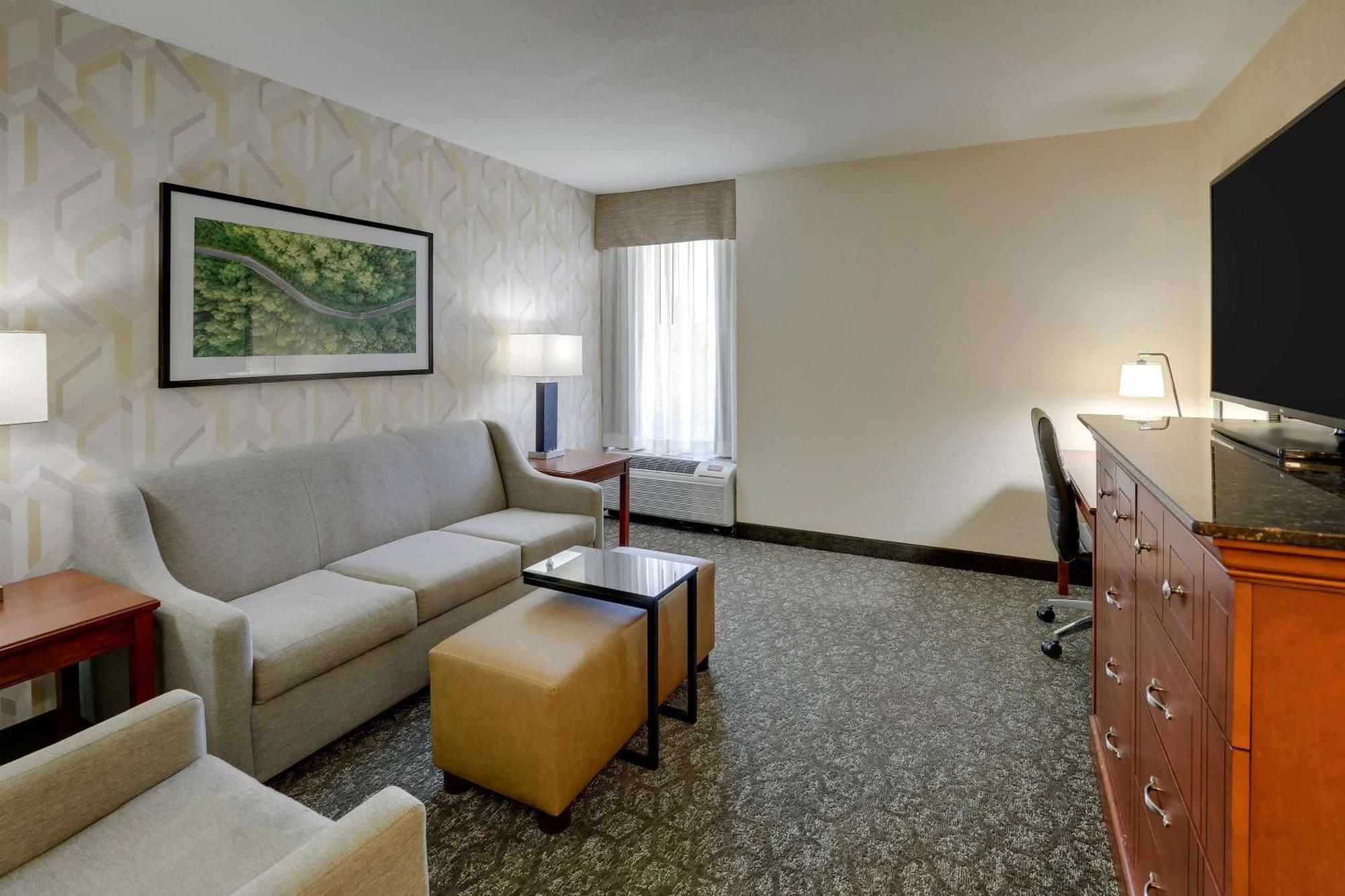 Drury Inn & Suites Charlotte University Place Zewnętrze zdjęcie