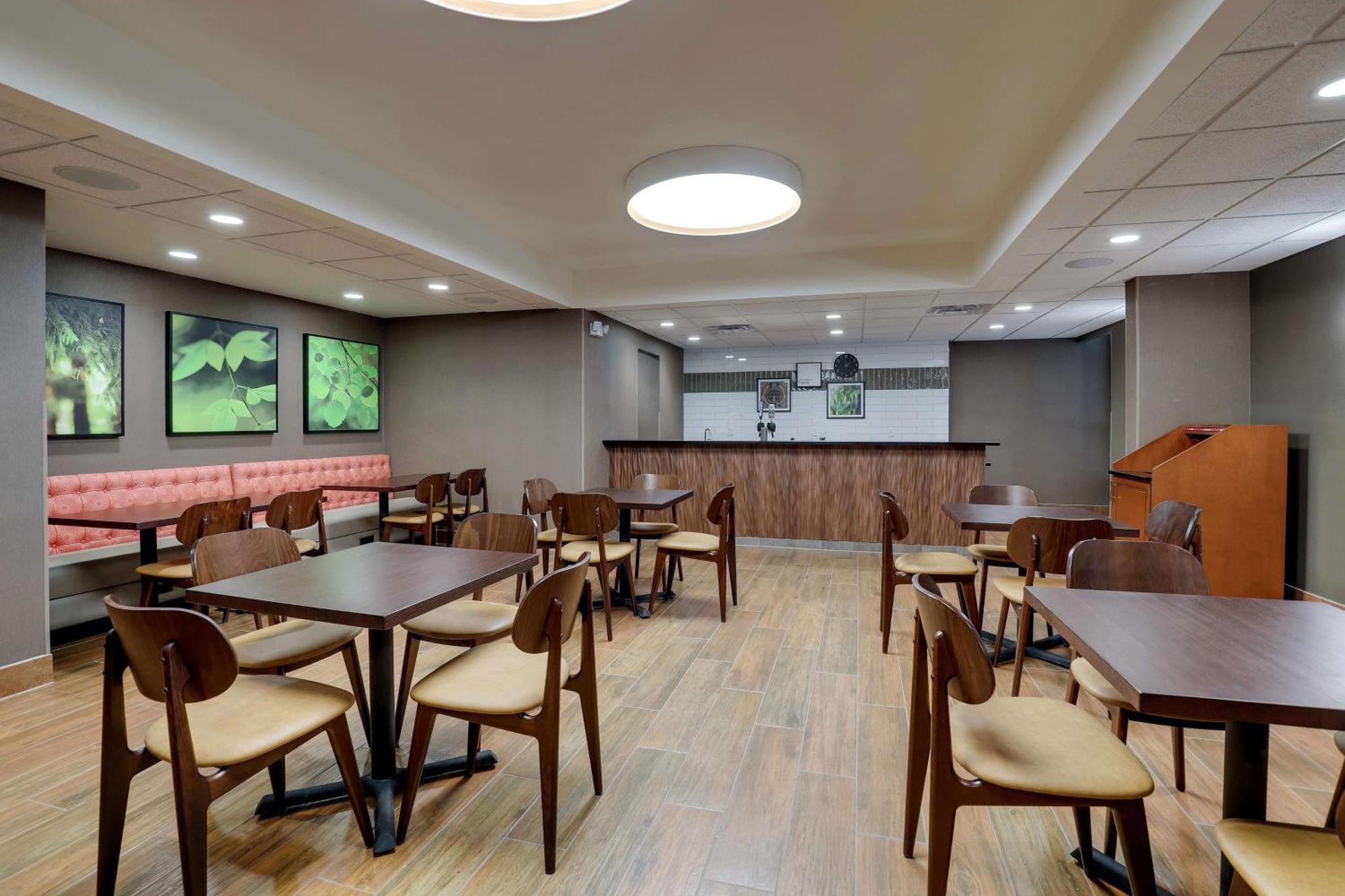 Drury Inn & Suites Charlotte University Place Zewnętrze zdjęcie