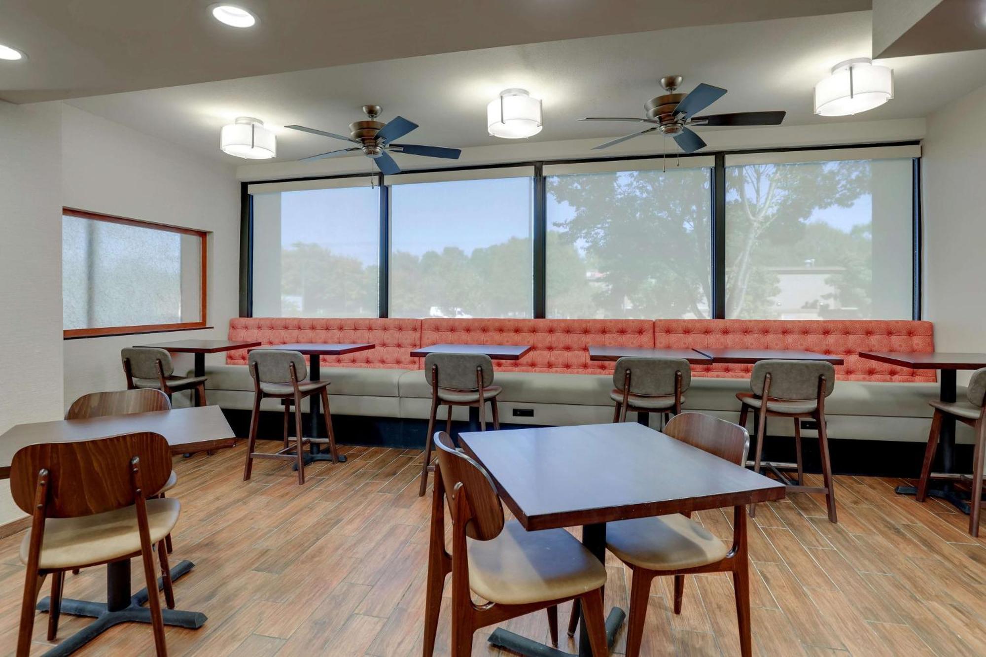 Drury Inn & Suites Charlotte University Place Zewnętrze zdjęcie