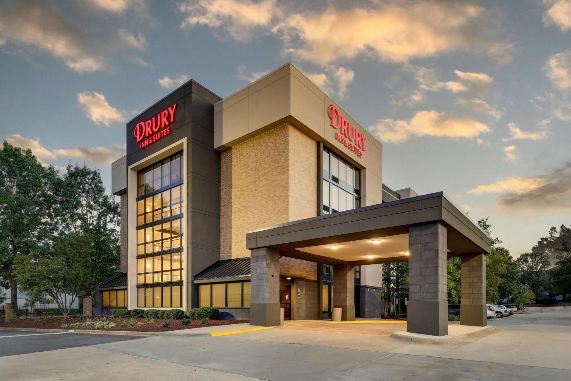 Drury Inn & Suites Charlotte University Place Zewnętrze zdjęcie