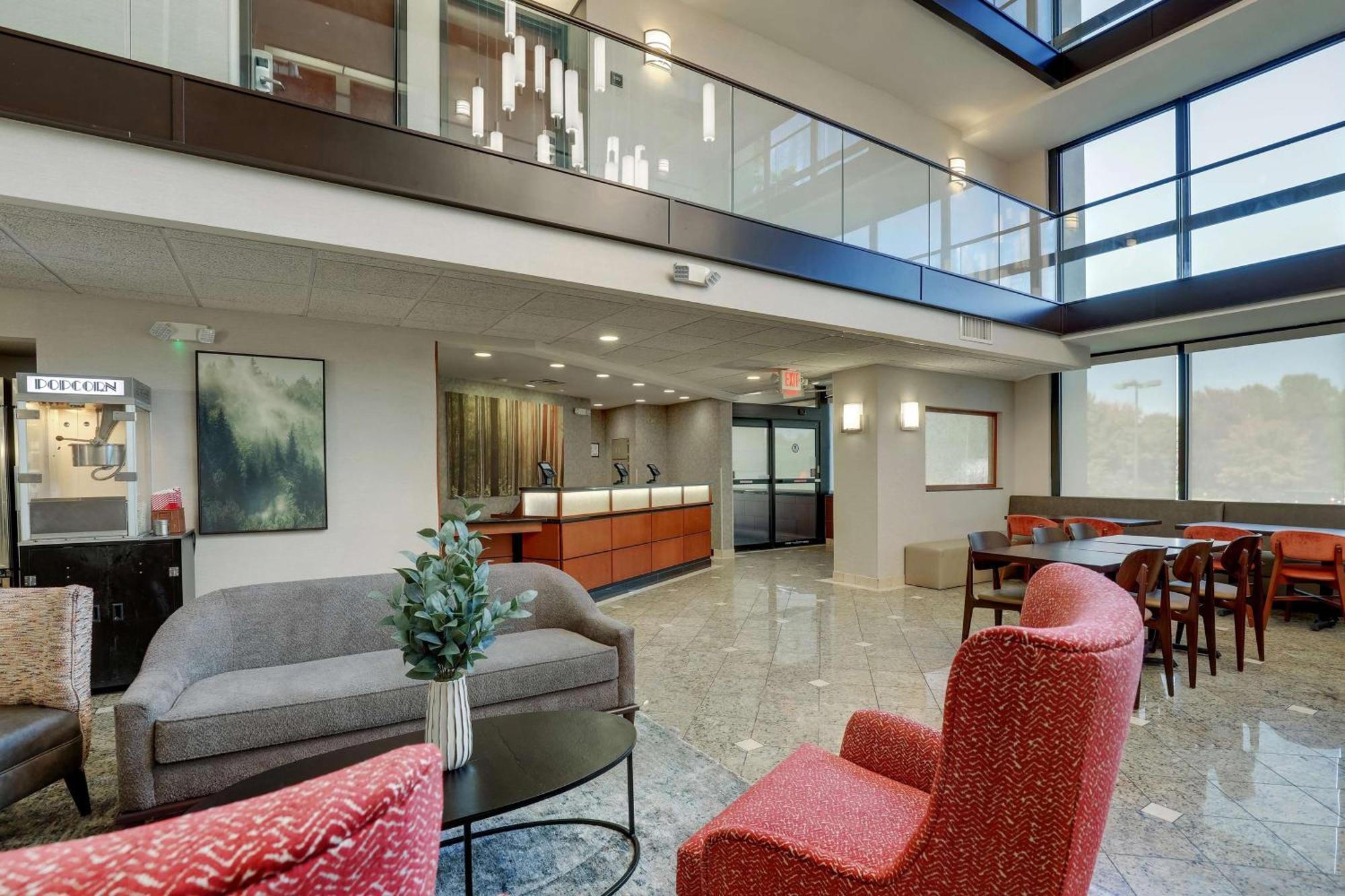 Drury Inn & Suites Charlotte University Place Zewnętrze zdjęcie